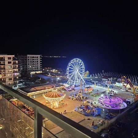 Mamaia Nord Vip Aparthotel Navodari Luaran gambar