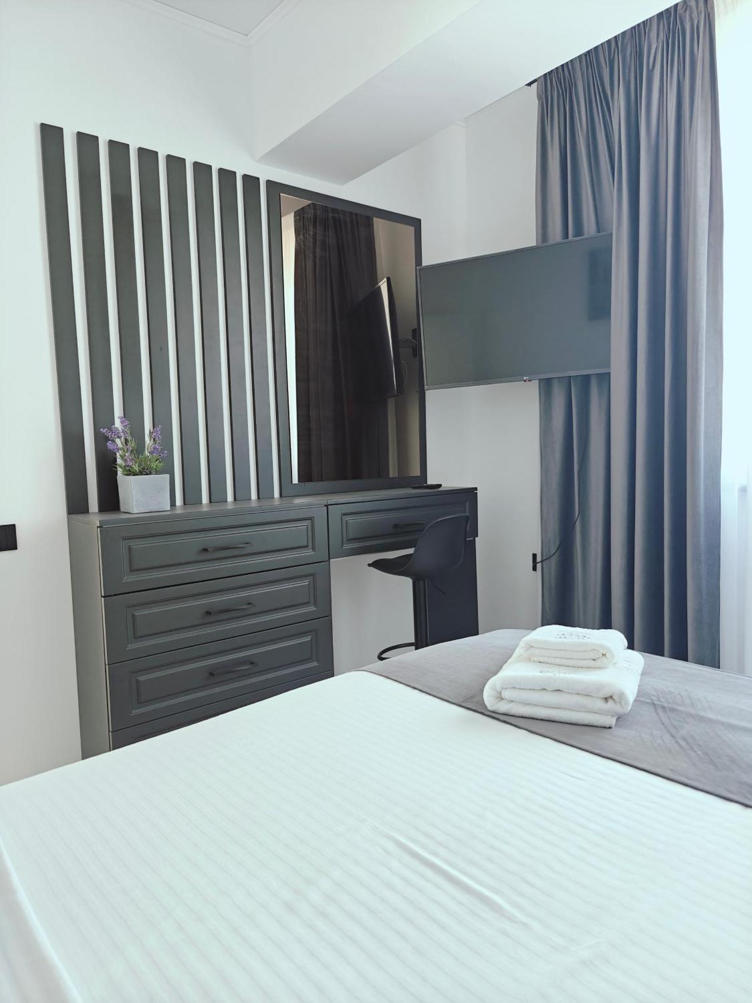 Mamaia Nord Vip Aparthotel Navodari Luaran gambar