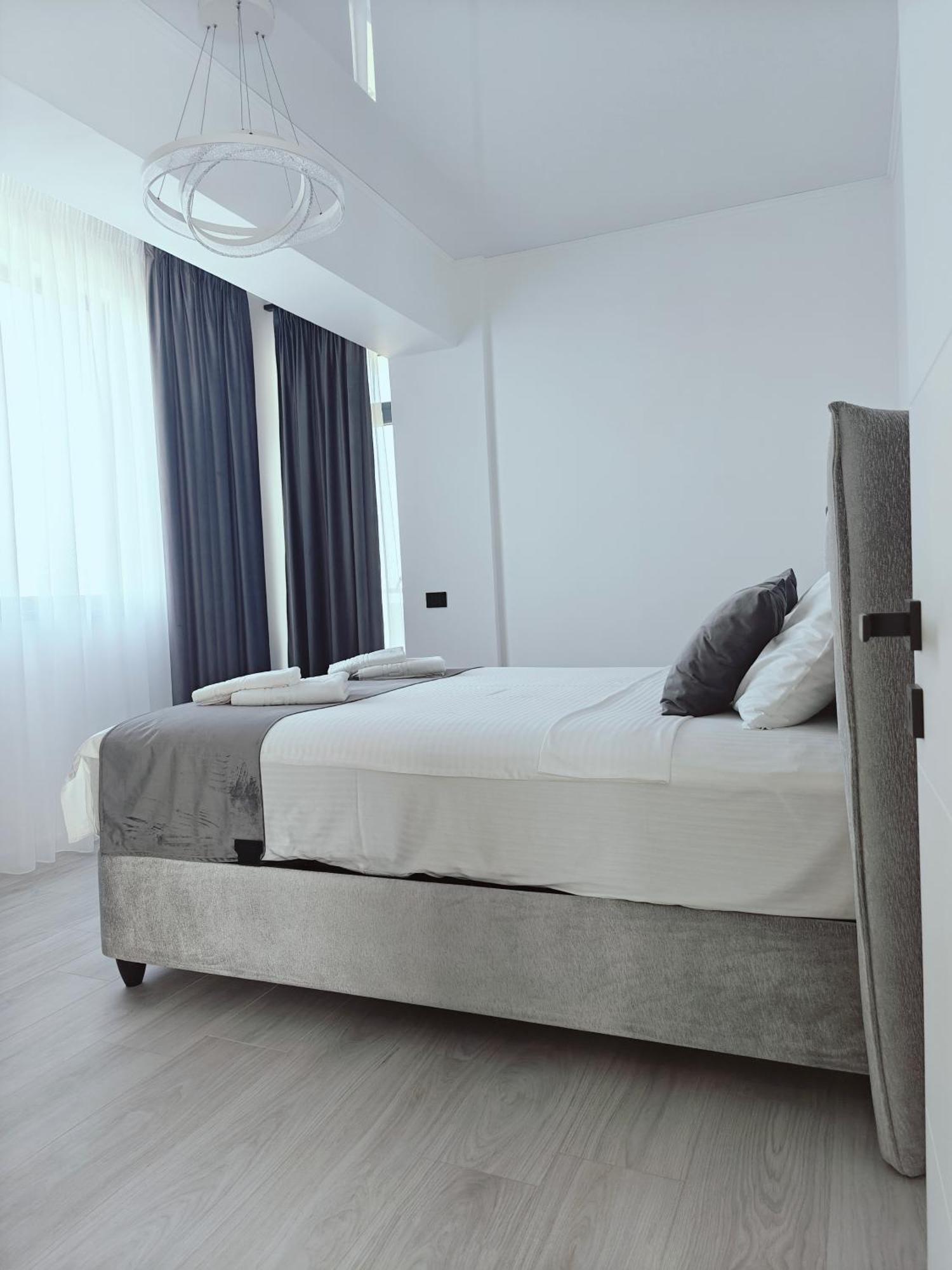 Mamaia Nord Vip Aparthotel Navodari Luaran gambar